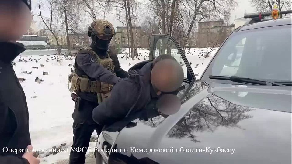 В Кемеровской области ОМОН Росгвардии оказал содействие в задержании чиновника, подозреваемого в получении взятки