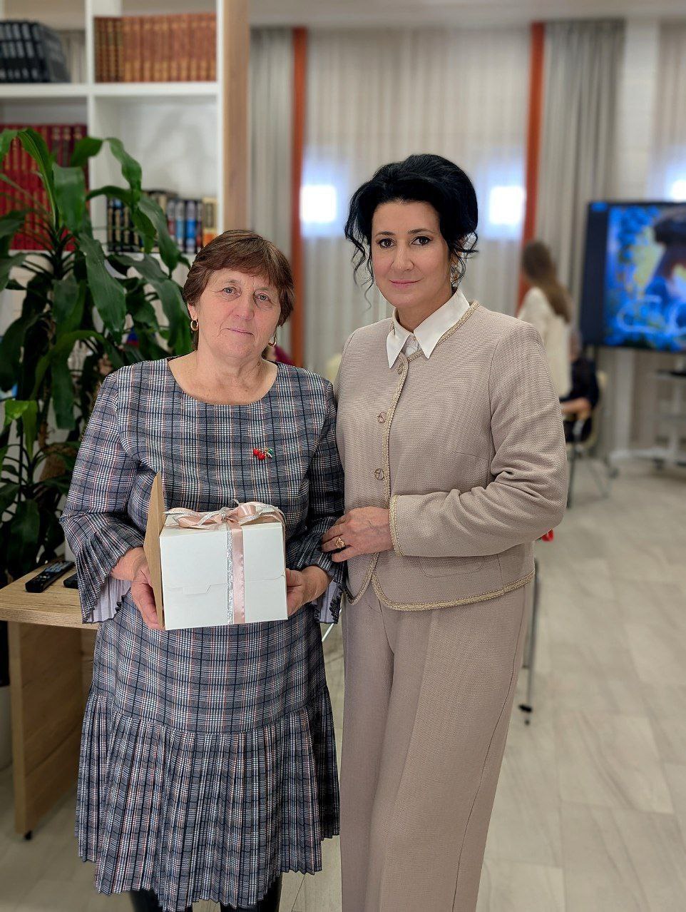 В Кемерове мамам участников СВО подарили торты ручной работы В Кемерове мамам участников СВО подарили торты ручной работы