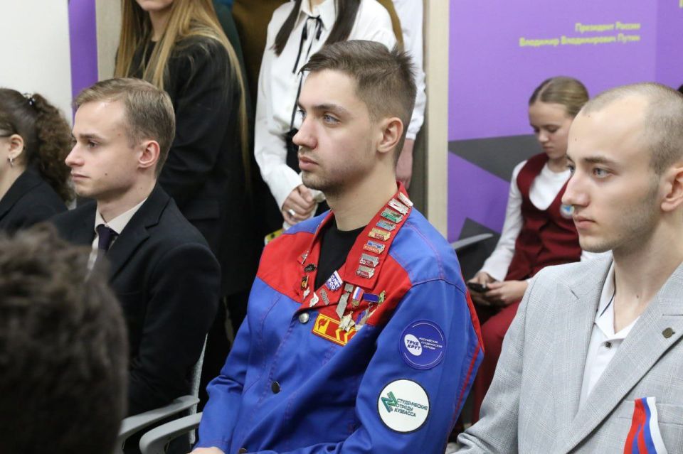 В Кемерове открылся региональный молодёжный центр «Кузбасс.Молодёжь» В Кемерове открылся региональный молодёжный центр «Кузбасс.Молодёжь»