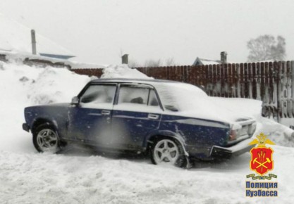 В Прокопьевске полицейские задержали местного жителя, угнавшего автомобиль, чтобы почувствовать себя персонажем популярной компьютерной игры