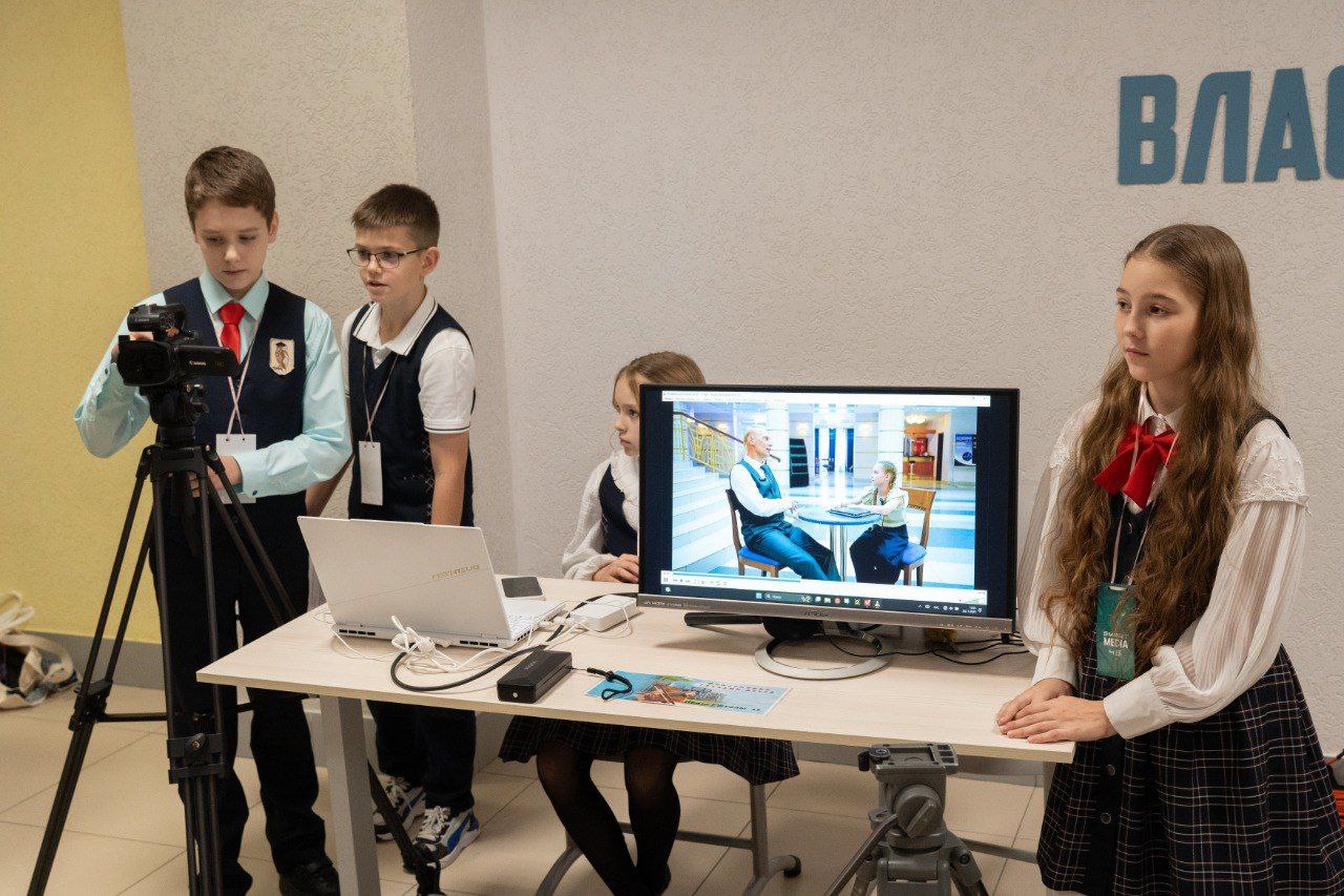 «Центрифуга 5.0» - в Кемерове прошел медиафорум для школьников «Центрифуга 5.0» - в Кемерове прошел медиафорум для школьников