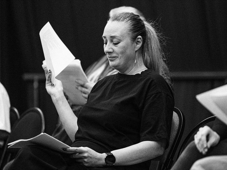 20 декабря в Новокузнецком драматическом театре — премьера музыкальной сказки для всей семьи «Королевство кривых зеркал» по мотивам Виталия Губарева 20 декабря в Новокузнецком драматическом театре — премьера музыкальной сказки для всей семьи «Королевство кривых зеркал» по мотивам Виталия Губарева