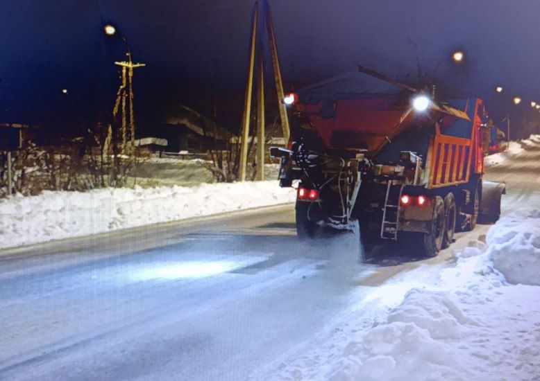 Кемеровские дорожные службы работали всю ночь