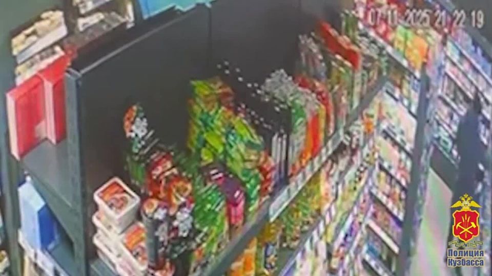 В Кемерове полицейские задержали похитителя сыра и сливочного масла