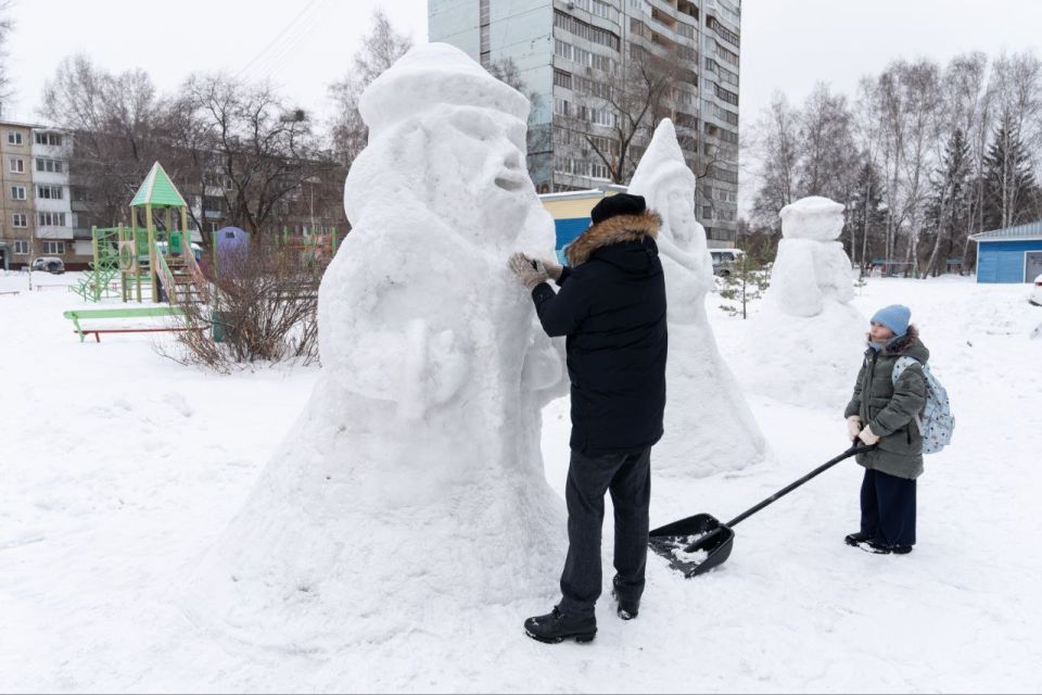 Четверть века кемеровчанин дарит сказку жителям города Четверть века кемеровчанин дарит сказку жителям города