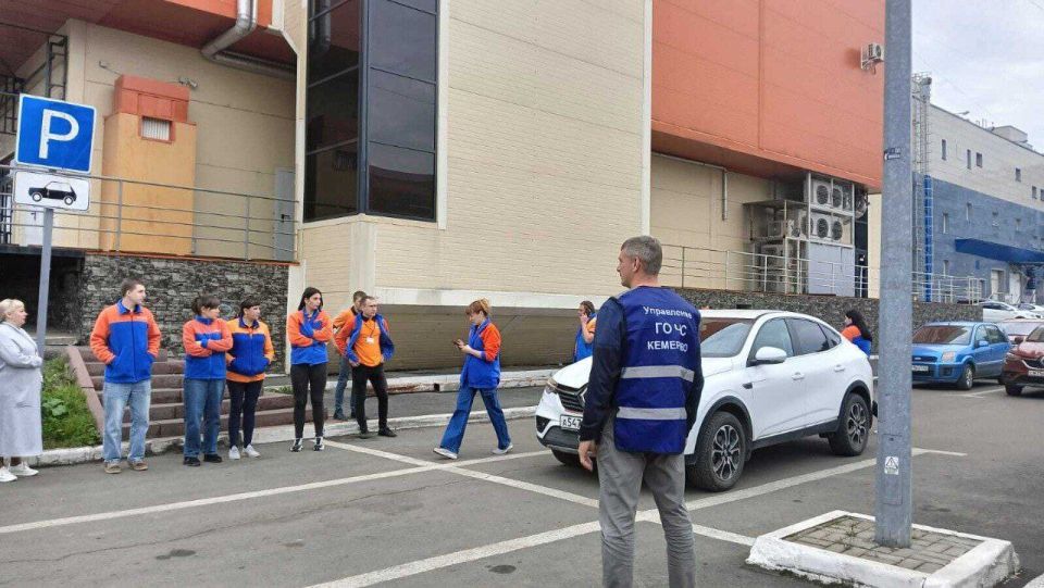 Кемерово вошел в число лучших городов Кузбасса по защите населения и территорий от чрезвычайных ситуаций Кемерово вошел в число лучших городов Кузбасса по защите населения и территорий от чрезвычайных ситуаций