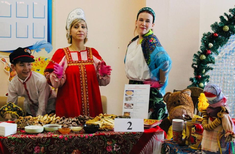 Ко Дню матери в школе №99 провели гастрономический фестиваль Ко Дню матери в школе №99 провели гастрономический фестиваль