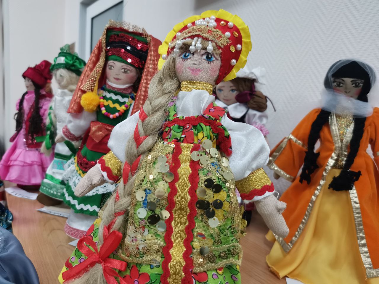 Этническая ёлочная игрушка кемеровского Культурного центра – один из претендентов на победу в городском новогоднем конкурсе Этническая ёлочная игрушка кемеровского Культурного центра – один из претендентов на победу в городском новогоднем конкурсе