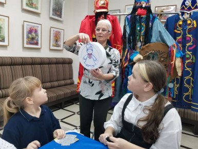 Этническая ёлочная игрушка кемеровского Культурного центра – один из претендентов на победу в городском новогоднем конкурсе