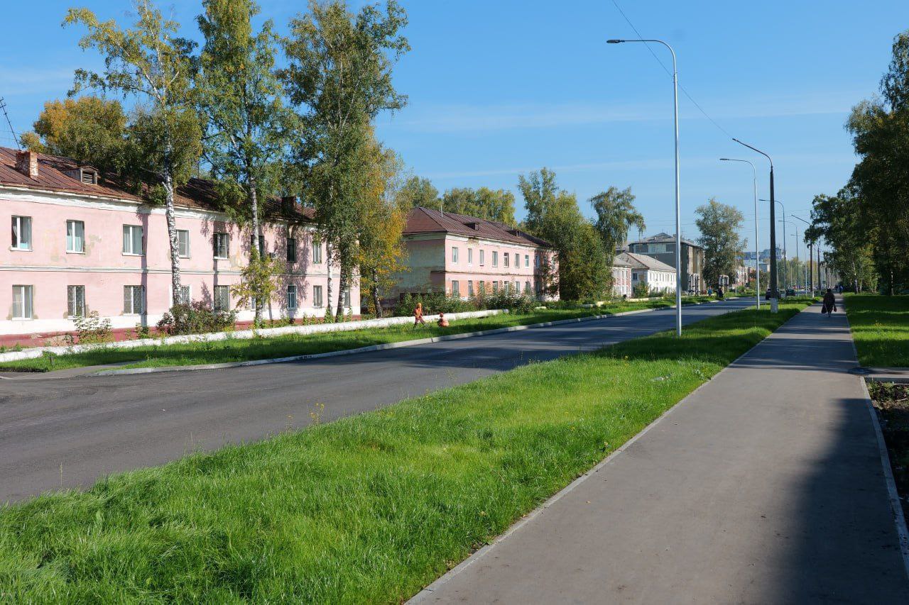 В Кемерове по нацпроекту «Инфраструктура для жизни» в 2025 году обновляли мосты, дороги, дворы и скверы В Кемерове по нацпроекту «Инфраструктура для жизни» в 2025 году обновляли мосты, дороги, дворы и скверы