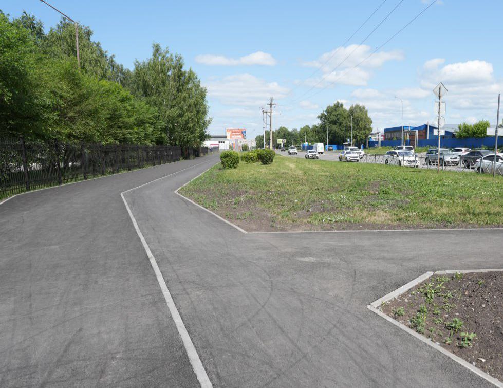 В Кемерове по нацпроекту «Инфраструктура для жизни» в 2025 году обновляли мосты, дороги, дворы и скверы В Кемерове по нацпроекту «Инфраструктура для жизни» в 2025 году обновляли мосты, дороги, дворы и скверы