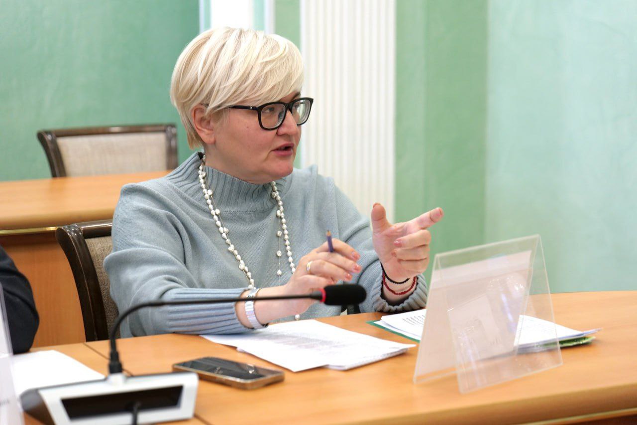 Глава города Кемерово Дмитрий Анисимов провел вместе с министром образования Кузбасса Софьей Юрьевной Балакиревой рабочую встречу с руководителями средних профессиональных образовательных учреждений Глава города Кемерово Дмитрий Анисимов провел вместе с министром образования Кузбасса Софьей Юрьевной Балакиревой рабочую встречу с руководителями средних профессиональных образовательных учреждений