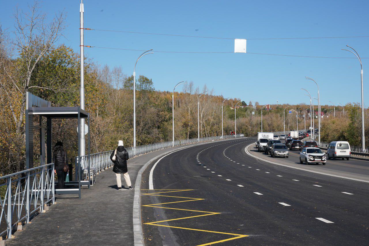 В Кемерове по нацпроекту «Инфраструктура для жизни» в 2025 году обновляли мосты, дороги, дворы и скверы В Кемерове по нацпроекту «Инфраструктура для жизни» в 2025 году обновляли мосты, дороги, дворы и скверы