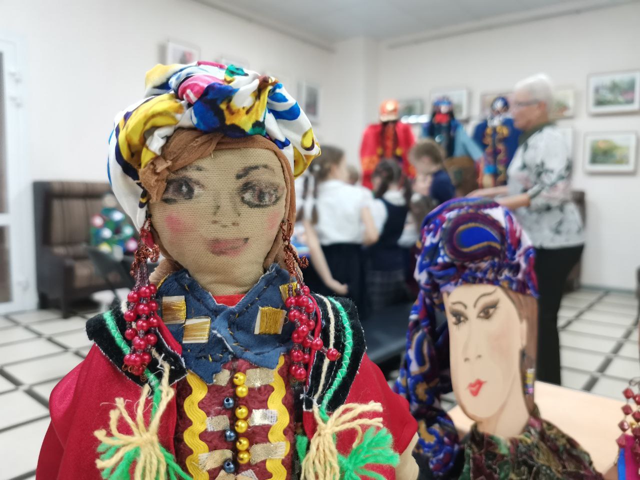 Этническая ёлочная игрушка кемеровского Культурного центра – один из претендентов на победу в городском новогоднем конкурсе Этническая ёлочная игрушка кемеровского Культурного центра – один из претендентов на победу в городском новогоднем конкурсе