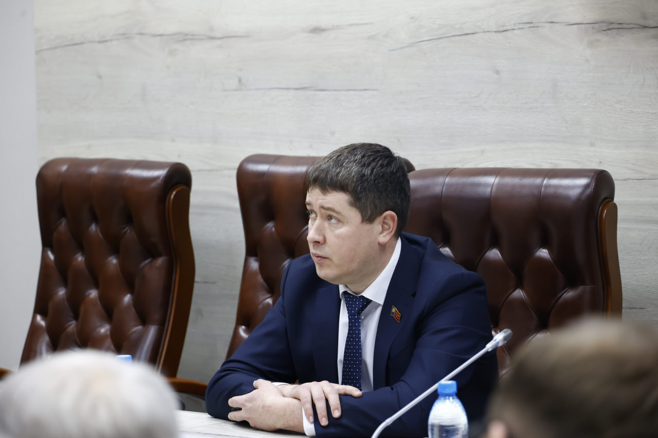 Первый заместитель министра сельского хозяйства Кузбасса Ирина Караева выступила в Парламенте Кузбасса с результатами работы министерства в 2025 году Первый заместитель министра сельского хозяйства Кузбасса Ирина Караева выступила в Парламенте Кузбасса с результатами работы министерства в 2025 году