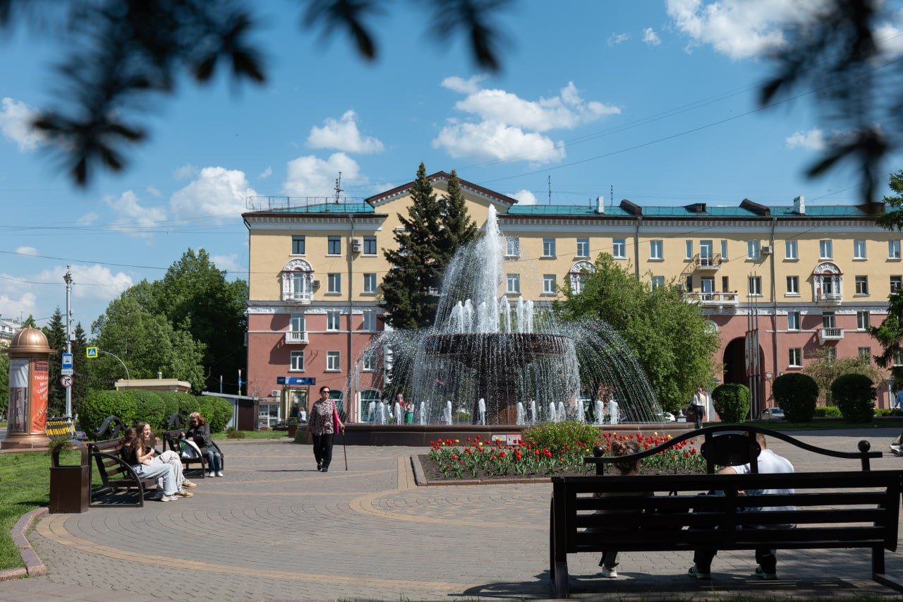 От Томи до памятника первооткрывателю кузнецкого угля Михайле Волкову: улица Весенняя в Кемерове соединила историю, культуру и мечты молодёжи От Томи до памятника первооткрывателю кузнецкого угля Михайле Волкову: улица Весенняя в Кемерове соединила историю, культуру и мечты молодёжи