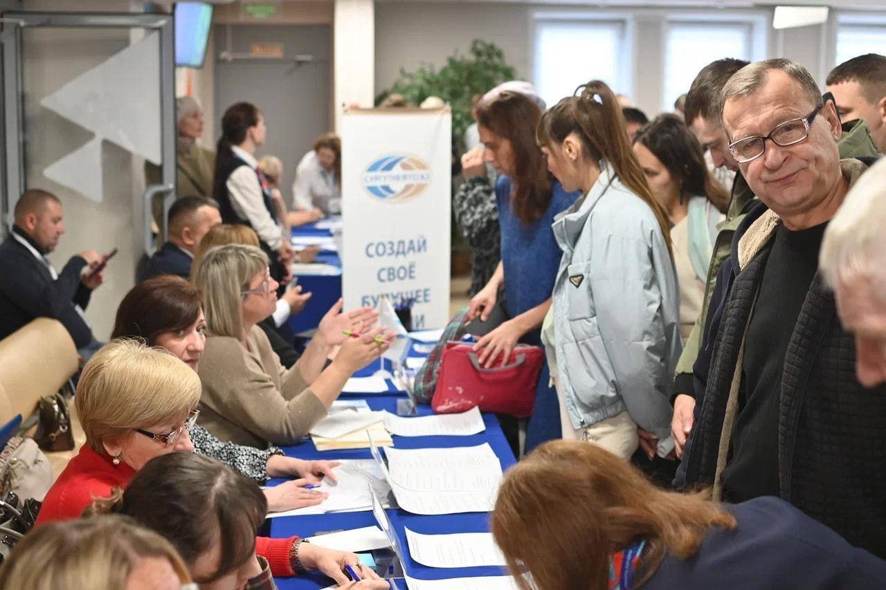В Кузбассе будут расширять программы трудоустройства и обучения для ветеранов СВО В Кузбассе будут расширять программы трудоустройства и обучения для ветеранов СВО