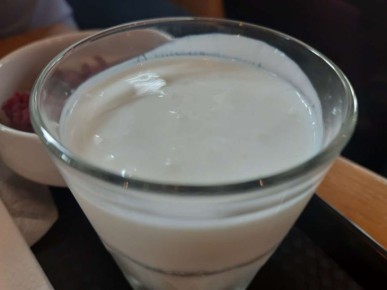 Кефир vs. айран: чему отдать предпочтение при приготовлении блюд