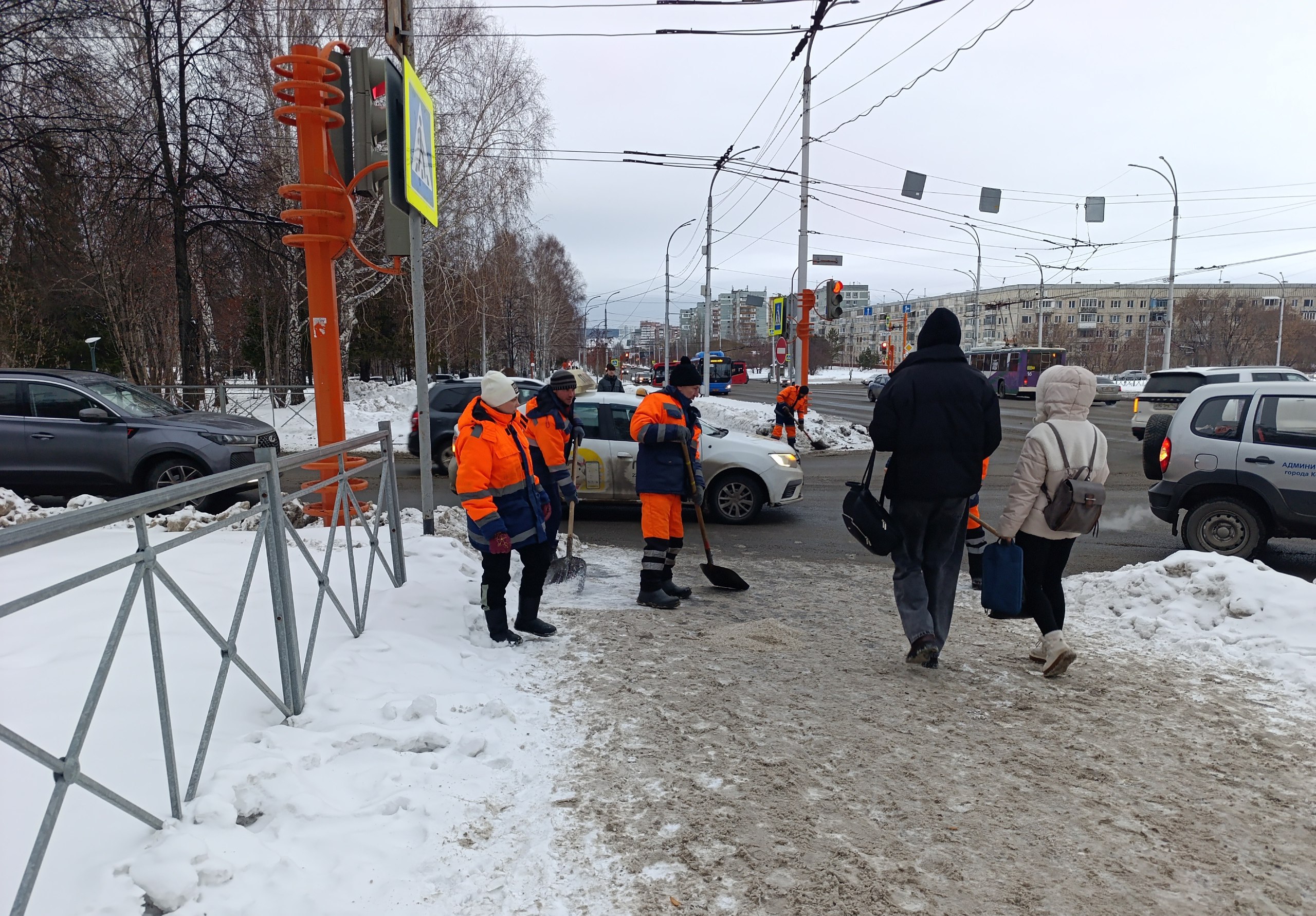 С начала сезона в Кемерове вывезли 212 тысяч кубометров снега С начала сезона в Кемерове вывезли 212 тысяч кубометров снега
