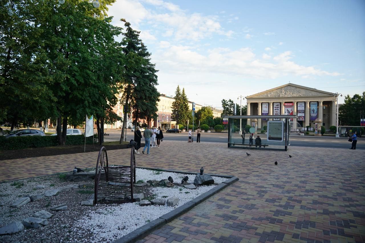 От Томи до памятника первооткрывателю кузнецкого угля Михайле Волкову: улица Весенняя в Кемерове соединила историю, культуру и мечты молодёжи От Томи до памятника первооткрывателю кузнецкого угля Михайле Волкову: улица Весенняя в Кемерове соединила историю, культуру и мечты молодёжи