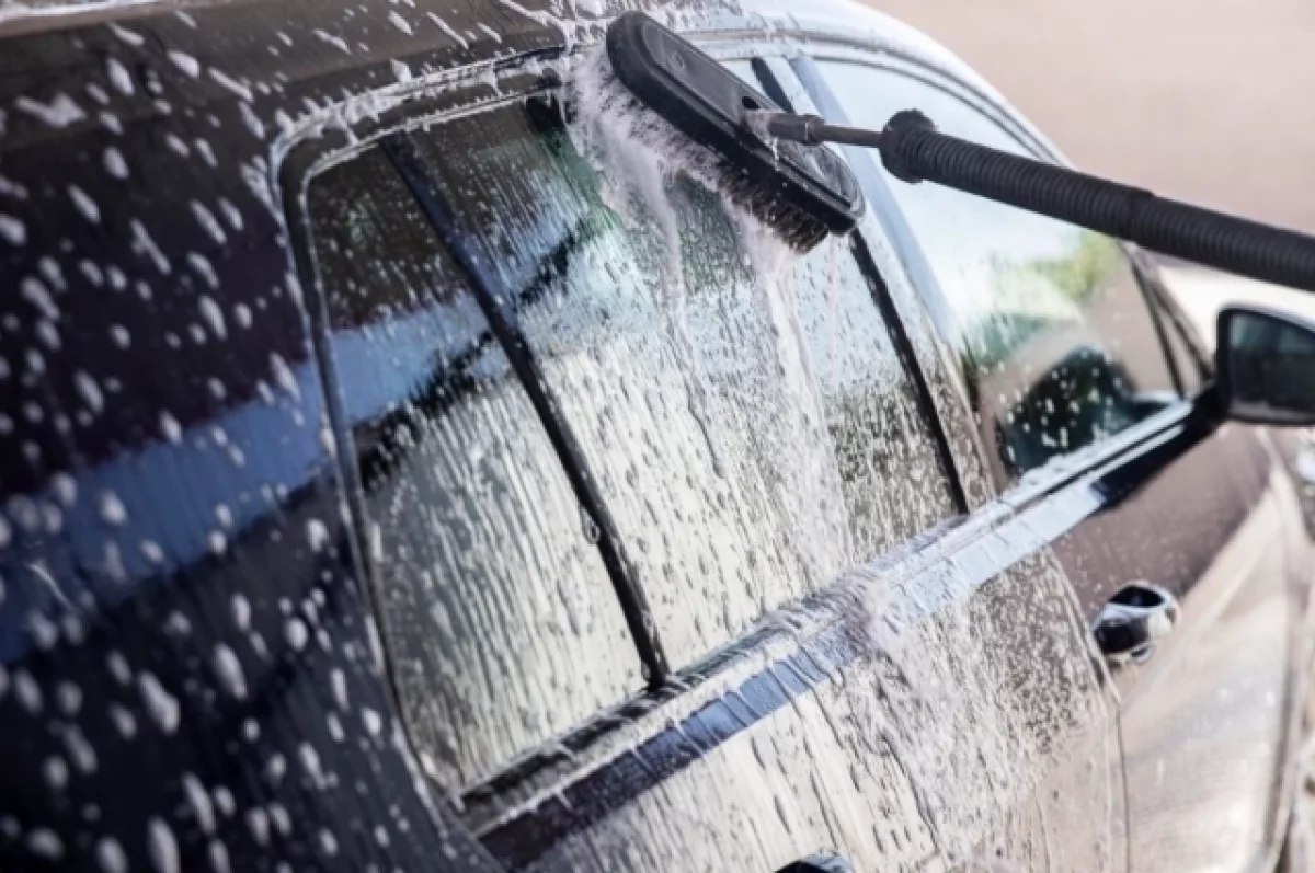 В Кузбассе двое бизнесменов ответят за производство ядовитой «незамерзайки» В Кузбассе двое бизнесменов ответят за производство ядовитой «незамерзайки»