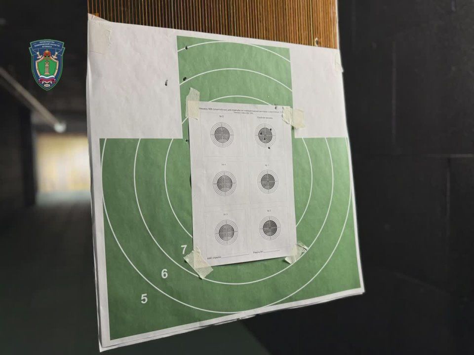 В прокуратуре Кемеровской области - Кузбасса прошли соревнования по стрельбе из пневматической винтовки среди работников ведомства