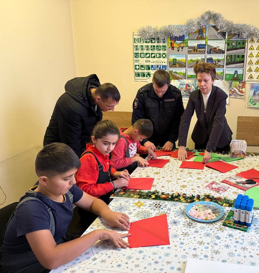 Поезд Деда Мороза встретили в Кемерове Поезд Деда Мороза встретили в Кемерове