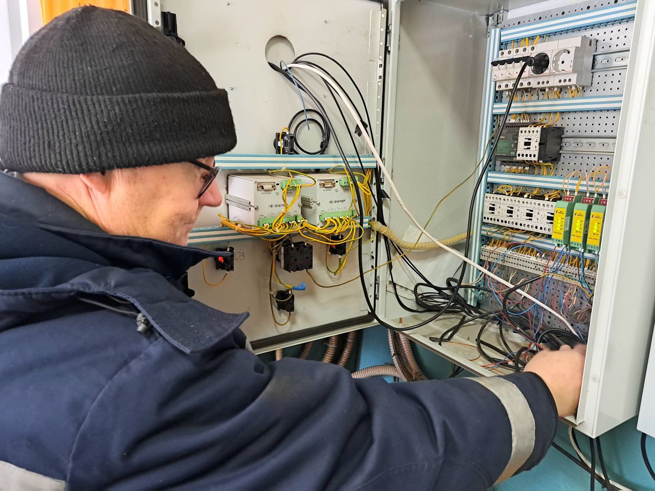 Трудовые будни слесаря больше похожи на жизнь супер-героя Трудовые будни слесаря больше похожи на жизнь супер-героя