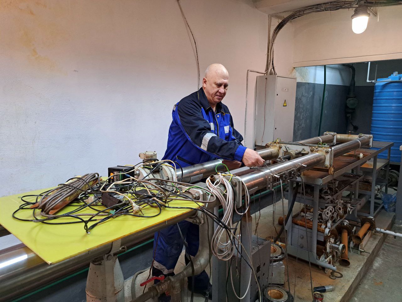 Трудовые будни слесаря больше похожи на жизнь супер-героя Трудовые будни слесаря больше похожи на жизнь супер-героя