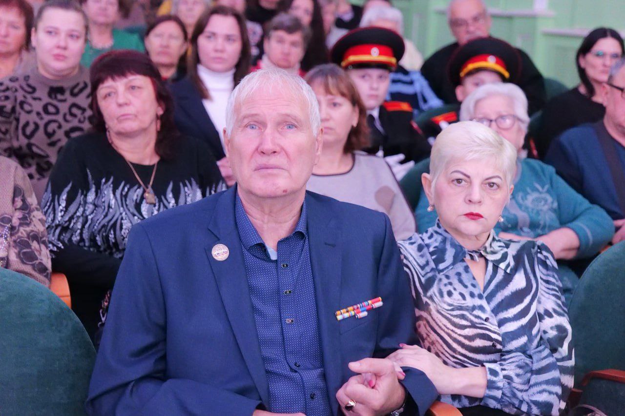 В Кемерове в День Героев Отечества прошла встреча с бойцами и семьями участников СВО В Кемерове в День Героев Отечества прошла встреча с бойцами и семьями участников СВО