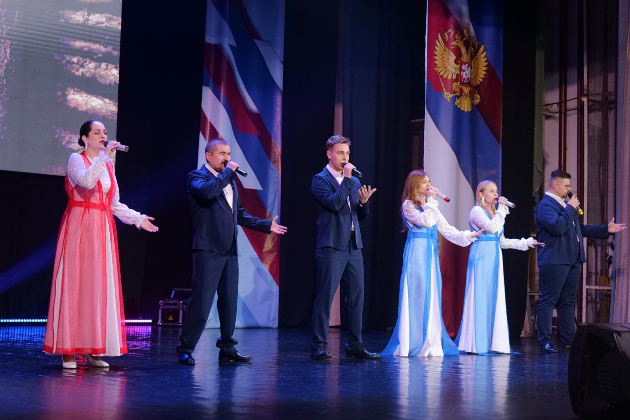 В Кемерове в День Героев Отечества прошла встреча с бойцами и семьями участников СВО В Кемерове в День Героев Отечества прошла встреча с бойцами и семьями участников СВО