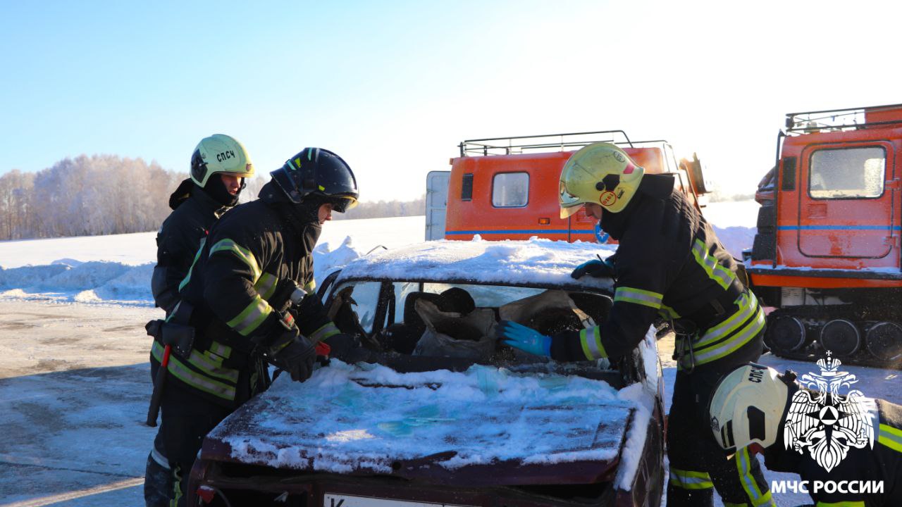 На федеральной трассе состоялись тактико-специальные учения На федеральной трассе состоялись тактико-специальные учения