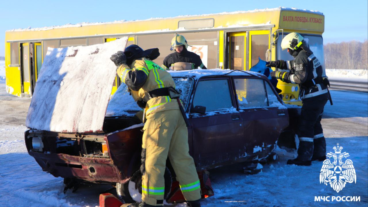 На федеральной трассе состоялись тактико-специальные учения На федеральной трассе состоялись тактико-специальные учения