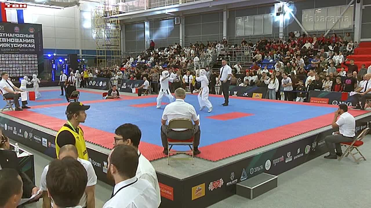 Медали каратистов в Хабаровске