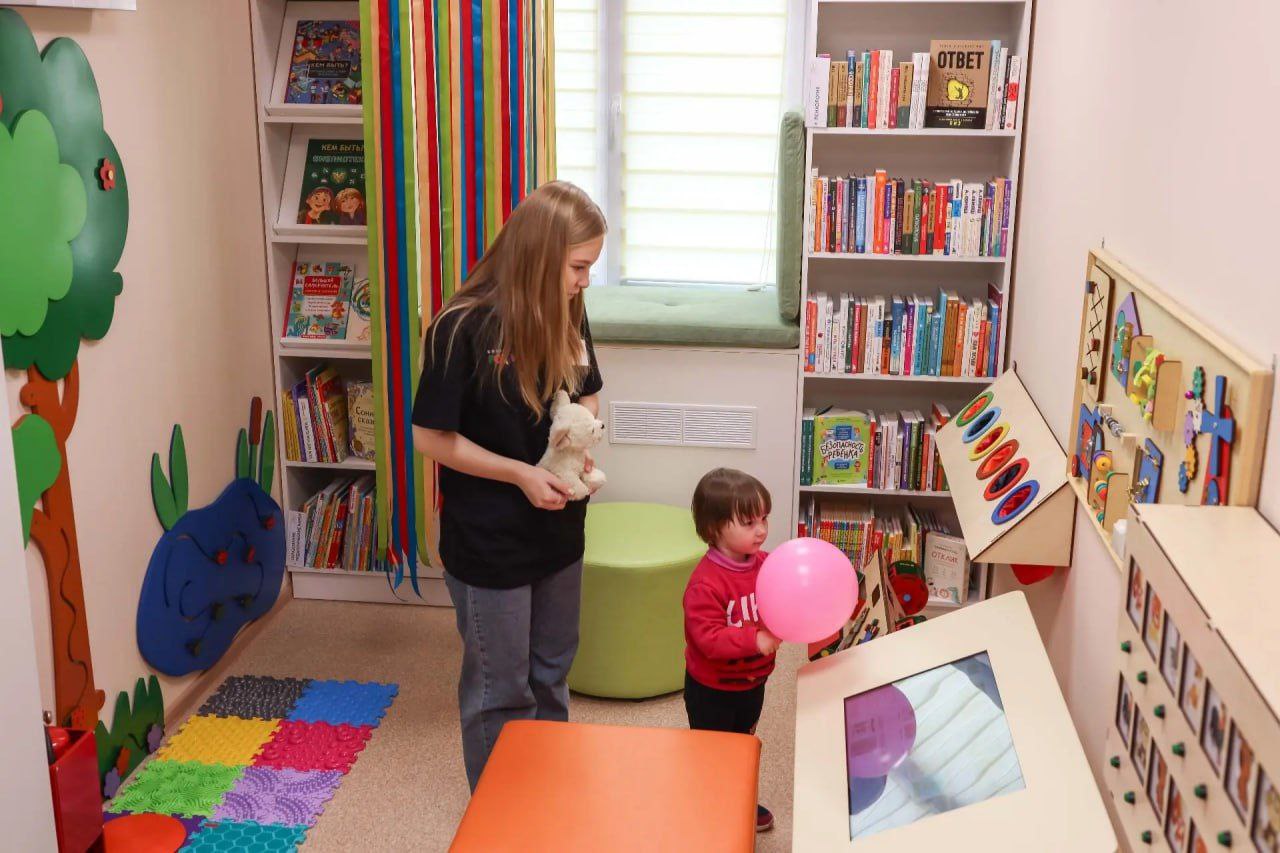 Кемеровская библиотека "Родник" вошла в список финалистов Всероссийского конкурса "Золотая полка - 2025" Кемеровская библиотека "Родник" вошла в список финалистов Всероссийского конкурса "Золотая полка - 2025"