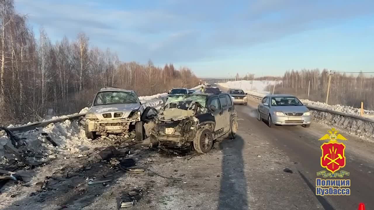 В Новокузнецком округе возбуждено уголовное дело по факту ДТП, в результате которого 3 человека погибли и 1 травмирован
