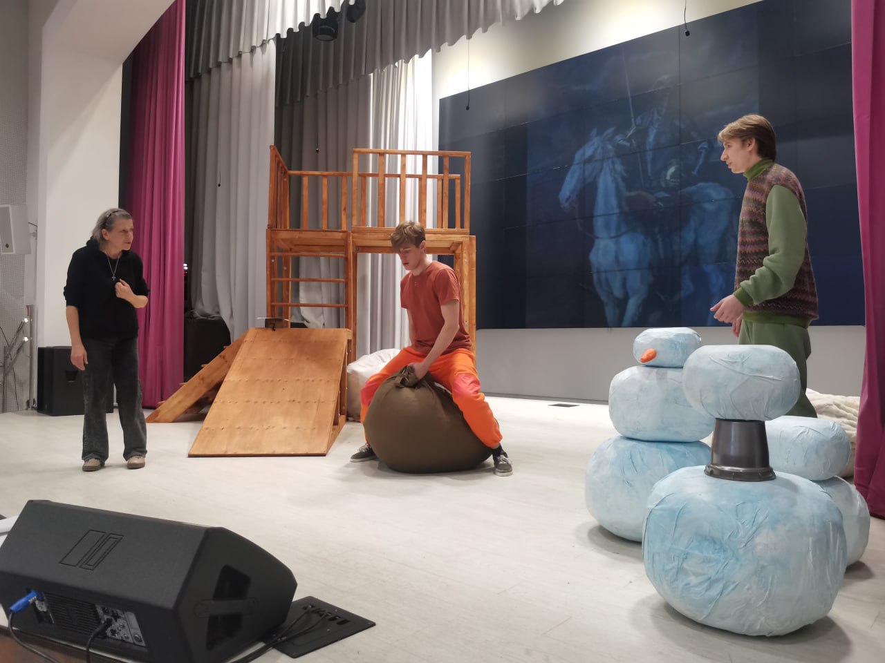 «Сочиняем, смеёмся, хулиганим»: какой новогодней премьерой удивит кемеровский Театр для детей и молодёжи «Сочиняем, смеёмся, хулиганим»: какой новогодней премьерой удивит кемеровский Театр для детей и молодёжи