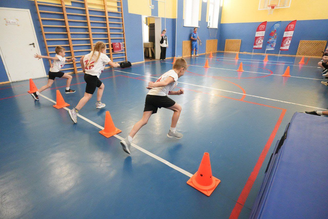 В школе №60 знаки ГТО получили 150 ребят В школе №60 знаки ГТО получили 150 ребят