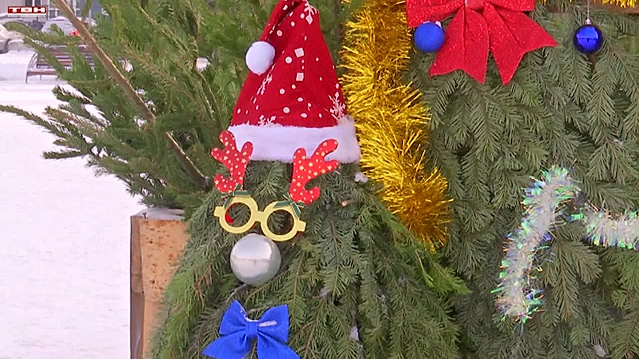 В Новокузнецке открылись елочные ярмарки