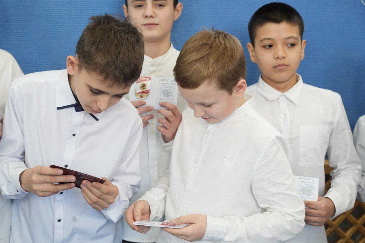 В школе №60 знаки ГТО получили 150 ребят В школе №60 знаки ГТО получили 150 ребят