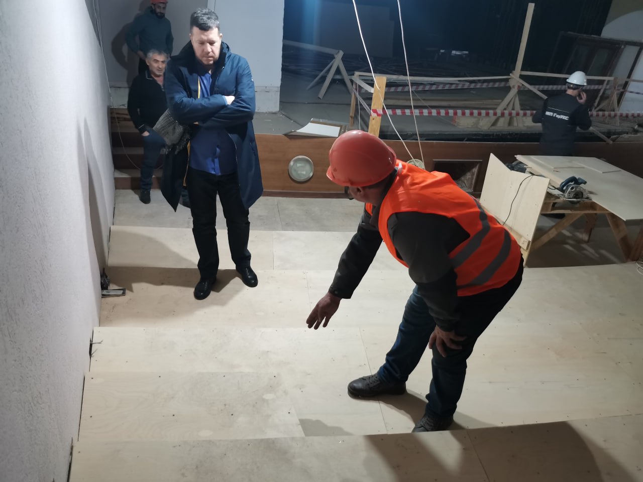 «Сочиняем, смеёмся, хулиганим»: какой новогодней премьерой удивит кемеровский Театр для детей и молодёжи «Сочиняем, смеёмся, хулиганим»: какой новогодней премьерой удивит кемеровский Театр для детей и молодёжи