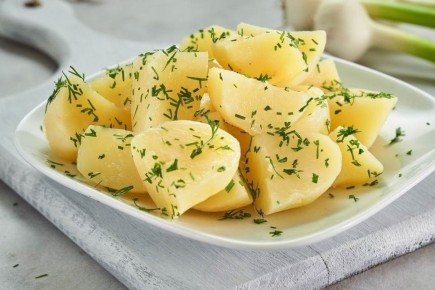 Как сварить картошку, чтобы она была вкусной и ароматной: советы от шеф-поваров