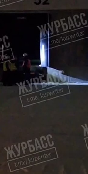 Обрушилась часть кровли: три человека пострадали на складе Wildberries в Юрге