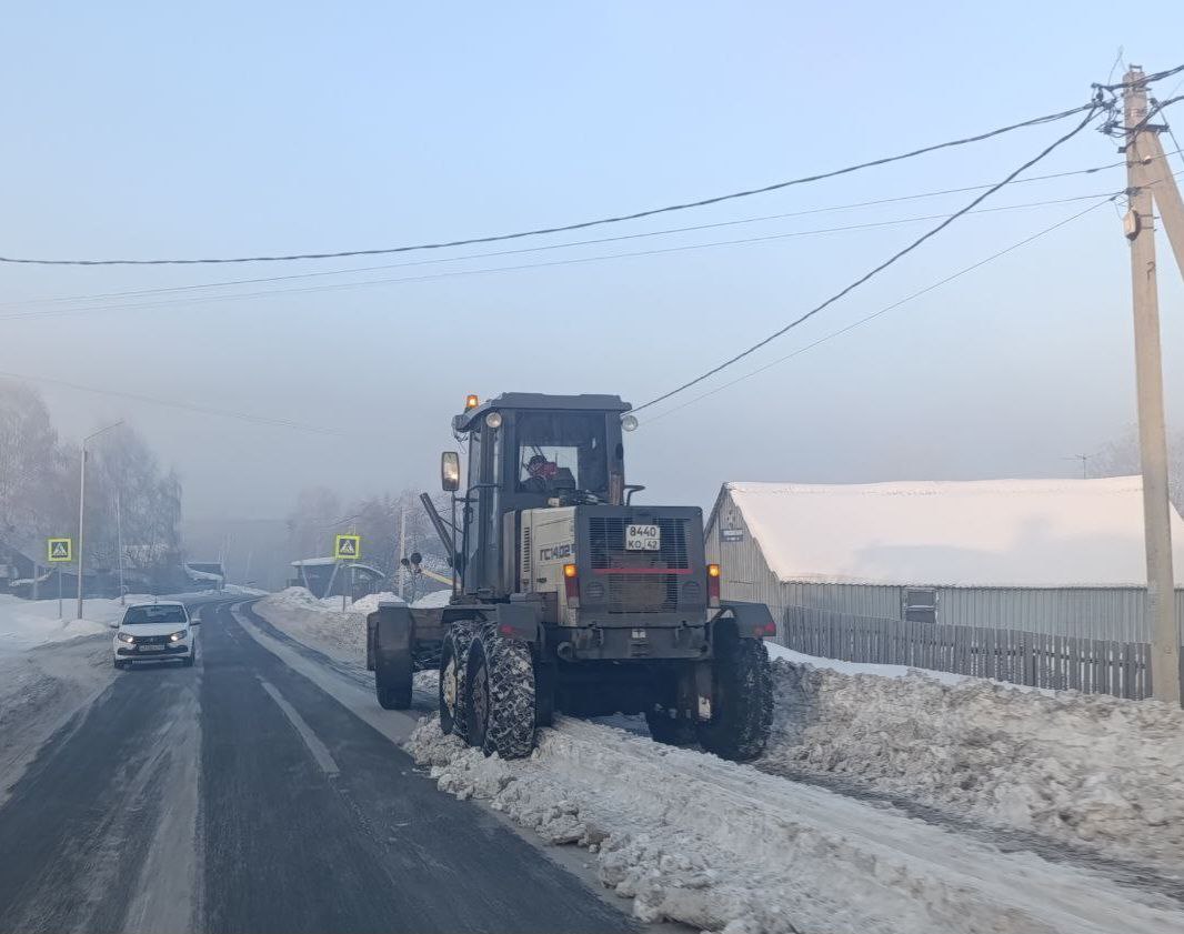 Дорожные службы сегодня работают во всех районах города Дорожные службы сегодня работают во всех районах города