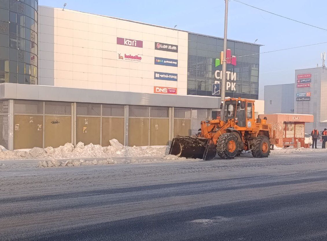 Дорожные службы сегодня работают во всех районах города Дорожные службы сегодня работают во всех районах города