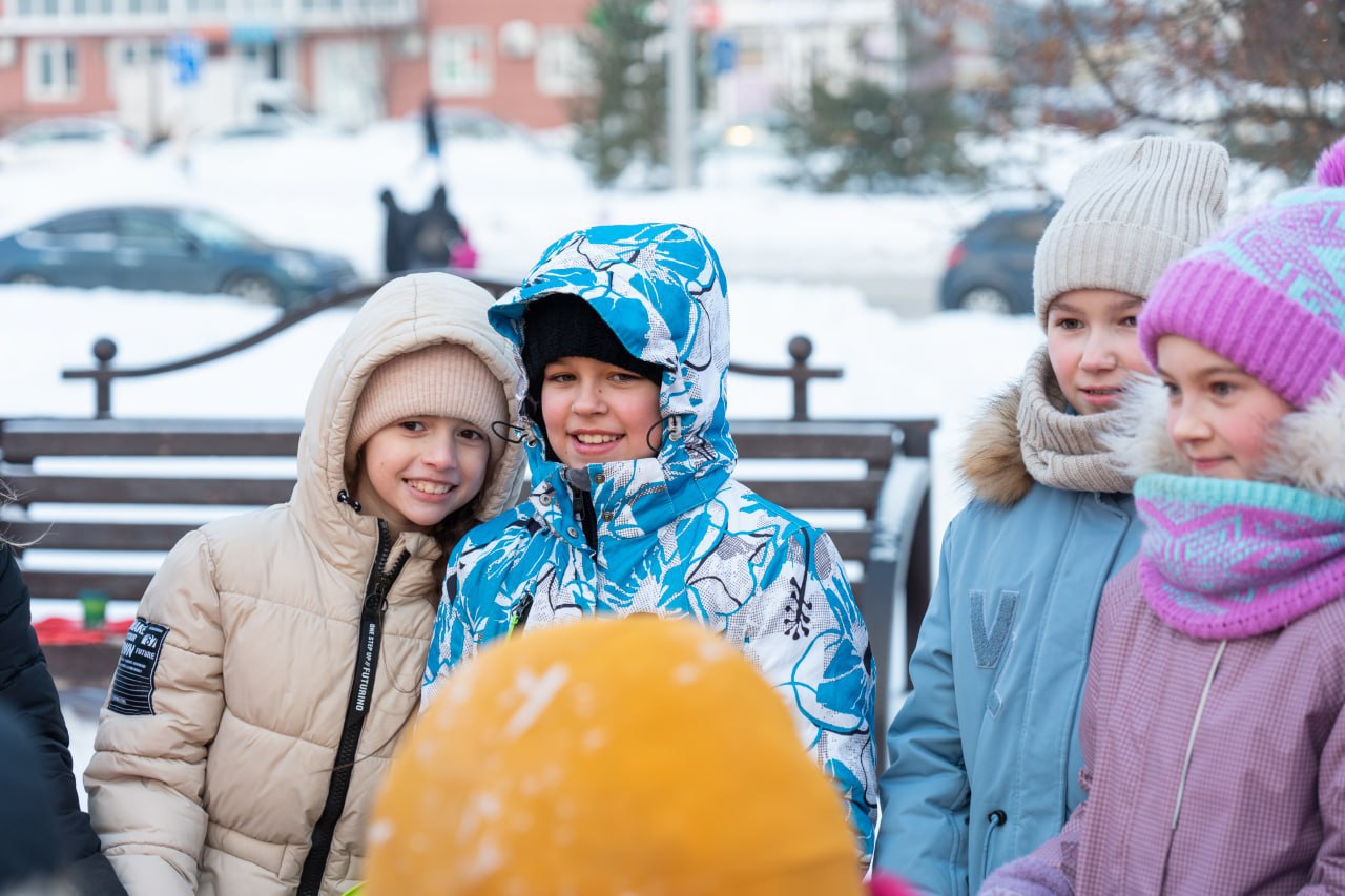 Праздничную программу провели в Снежном городке Рудничного района Праздничную программу провели в Снежном городке Рудничного района