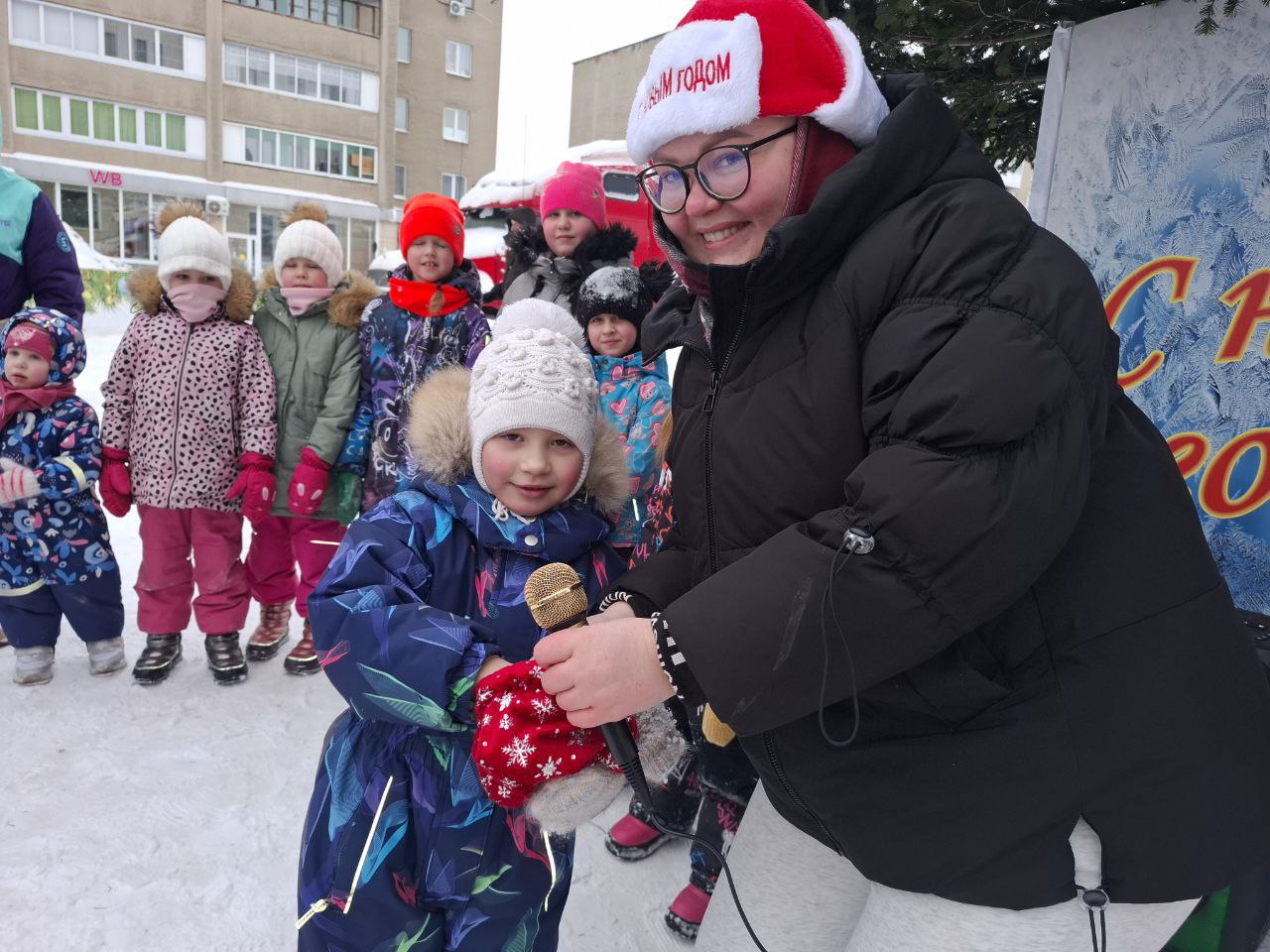 В Заводском районе прошла праздничная программа «Рождественское чудо» В Заводском районе прошла праздничная программа «Рождественское чудо»
