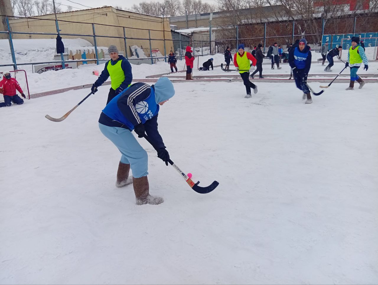 В Кемерове прошёл «Рождественский турнир» по хоккею на валенках
