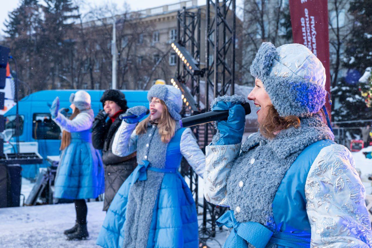 В Кемерове сегодня прошли "Рождественские гуляния" В Кемерове сегодня прошли "Рождественские гуляния"