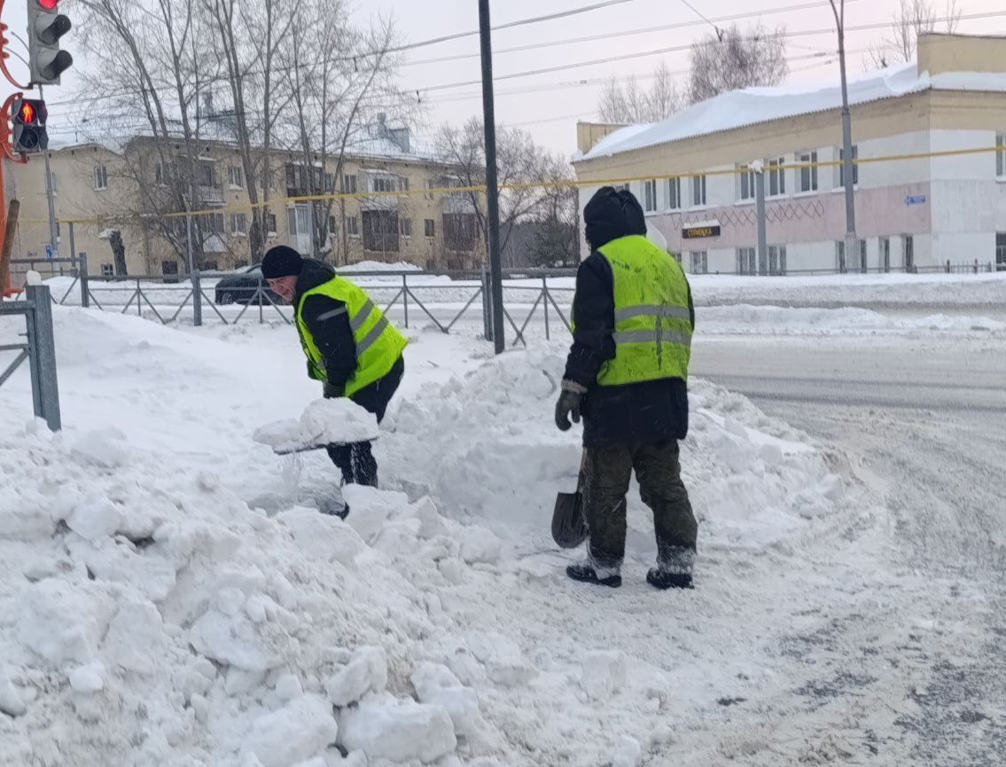 Дорожные службы работают в каждом районе города Дорожные службы работают в каждом районе города